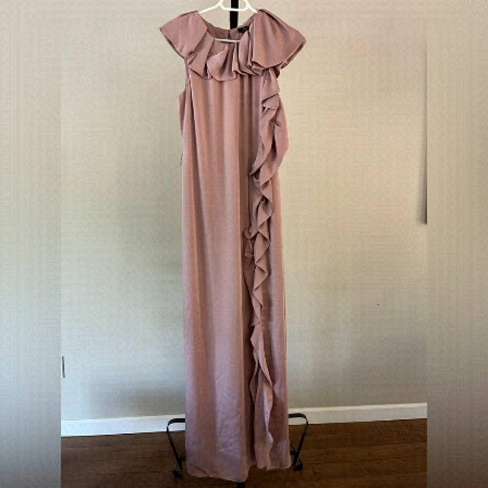 BCBGMAXAZRIA Nanci lavender dress with ruffled neckline size 6 color Blush
